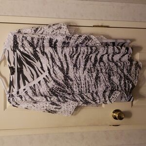 Brittany Black Women's Patterned Blouse